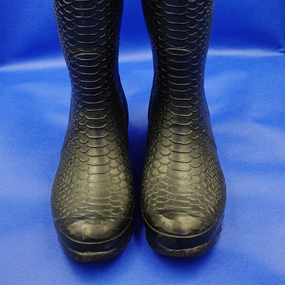 Hunter Carnaby BOA Snake Tall Size 6M/7F Boots